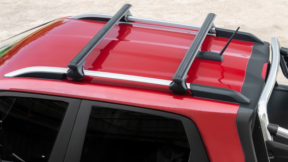 Transporta todo a bordo de tu pick up Chevrolet Montana con el portaequipajes negro