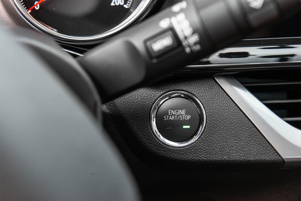 Detalle del encendido de la pick up Chevrolet Montana
