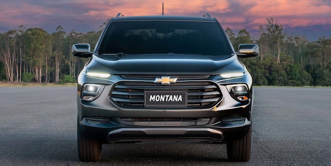 Vista frente de la pick up Chevrolet Montana