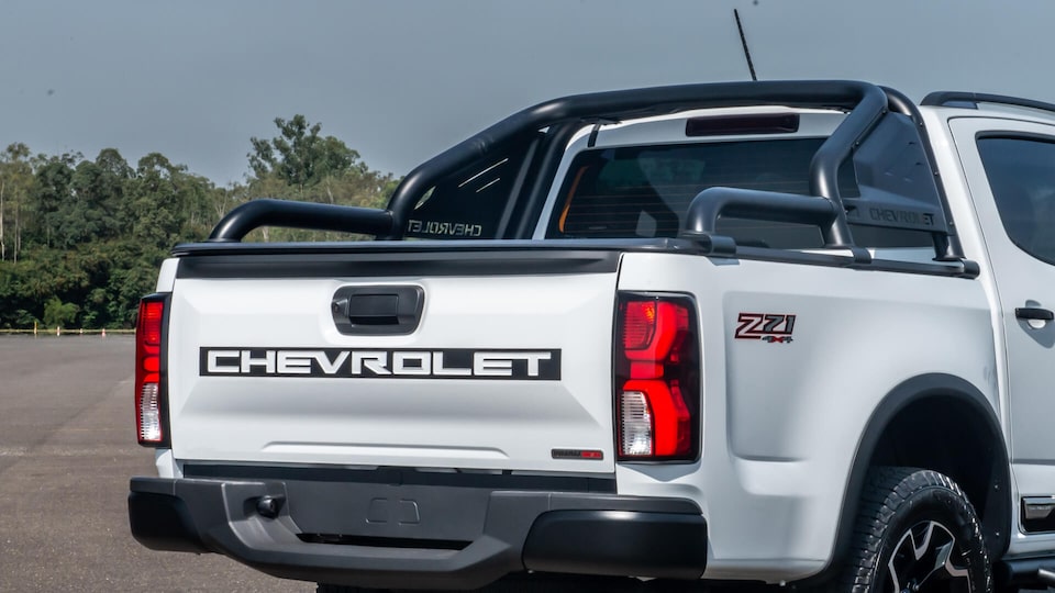 Accesorio Chevrolet Colorado - Barra antivuelco off road larga