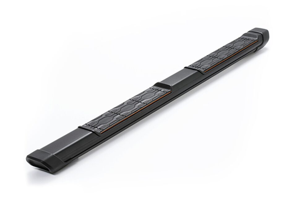 El estribo lateral mejora el aspecto de tu camioneta Chevrolet Colorado Z71