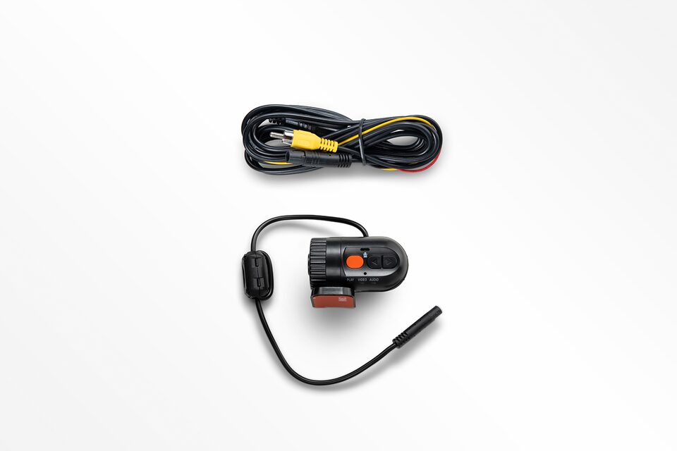 Graba diversas situaciones, como accidentes y sucesos cotidianos en tu Chevrolet Colorado Z71 con la cámara DVR