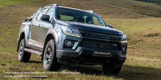 Vista frente lateral nueva Chevrolet Colorado Z71