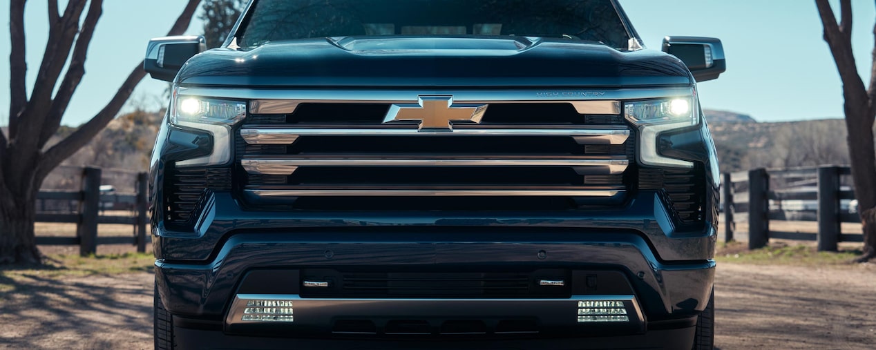 Pick up Chevrolet Silverado Hig Contry frente