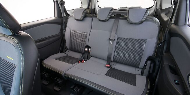 2019-spin-activ-interior-1
