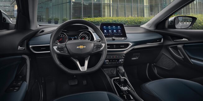 Chevrolet-Tracker-Interior-Volante