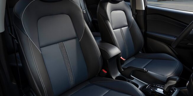 Chevrolet-Tracker-Interior-Asientos
