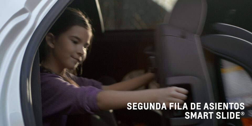 Chevrolet Traverse cuenta con segunda fila de asientos Smart Slide