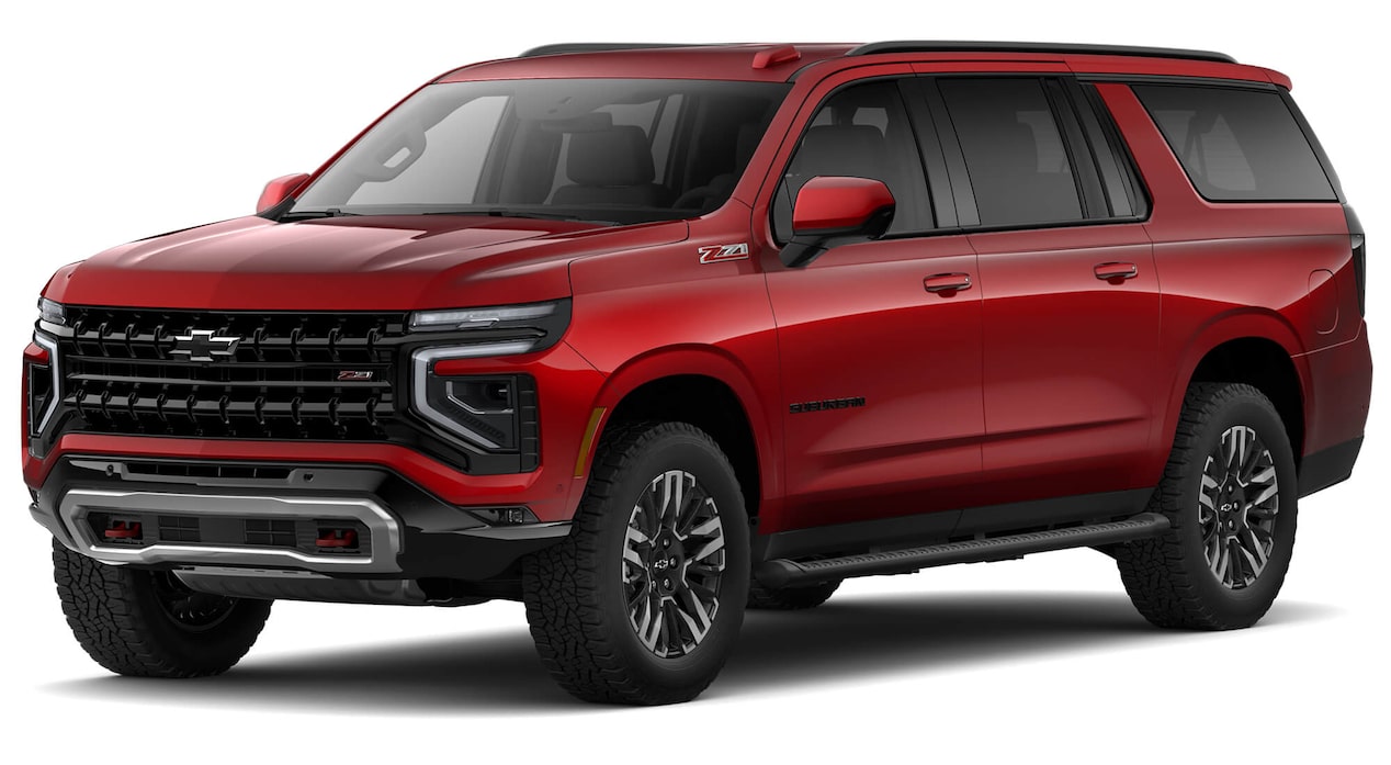 Vista lateral frontal de la Chevrolet Suburban Z71 2025 en color rojo, ideal para mostrar diseño, parrilla y altura off-road