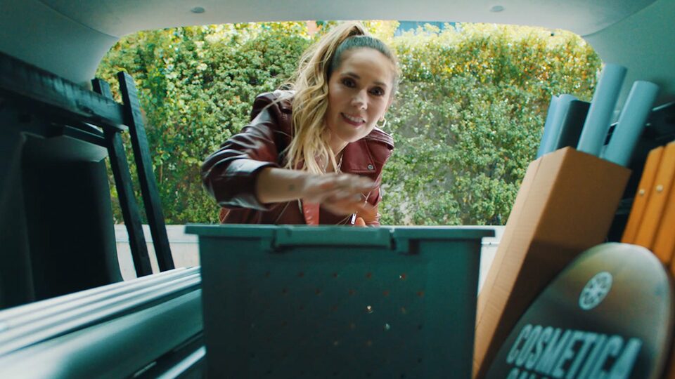 Mira el video de Rommy Salinas - Mujeres Chevrolet