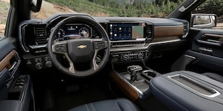 Vista completa del interior de la Chevrolet Silverado.