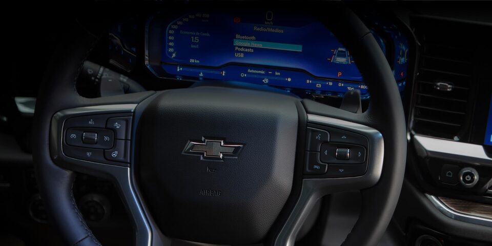 Chevrolet Perú - Volante de la Nueva Silverado Trail Boss Z71